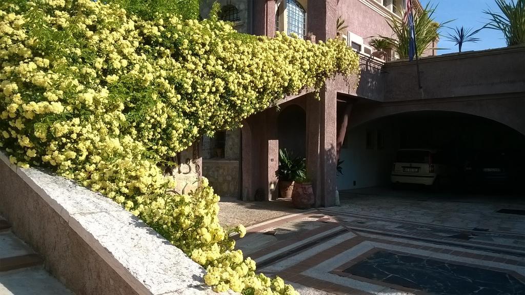 Bed And Breakfast Posserle パデンゲ・スル・ガルダ エクステリア 写真